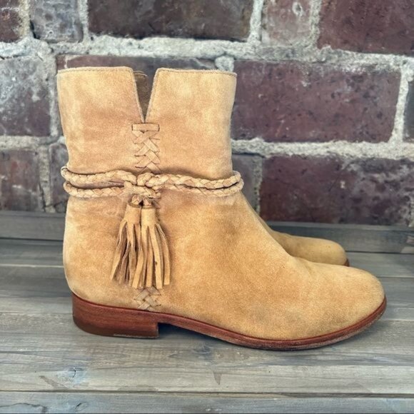 Frye Tina Camel Suede Whipstitch Tassel Ankle Boots Sz 6 - Picture 1 of 10